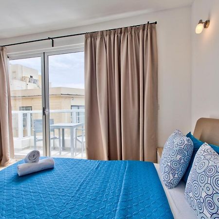 Sliema Duplex Penthouse With Sea Views & Private Terrace By Shortletsmalta Apartman Kültér fotó