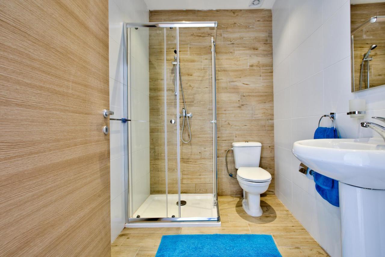 Sliema Duplex Penthouse With Sea Views & Private Terrace By Shortletsmalta Apartman Kültér fotó