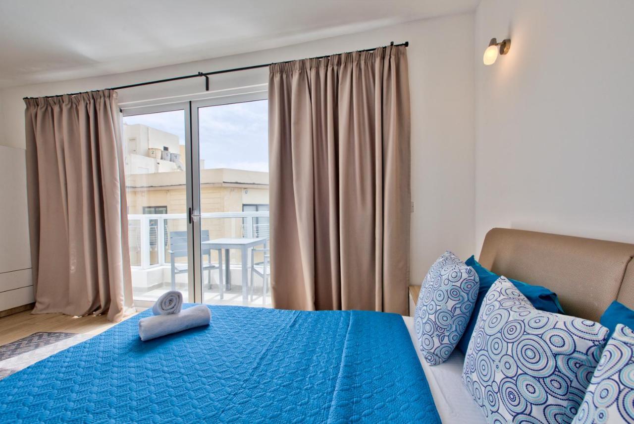 Sliema Duplex Penthouse With Sea Views & Private Terrace By Shortletsmalta Apartman Kültér fotó