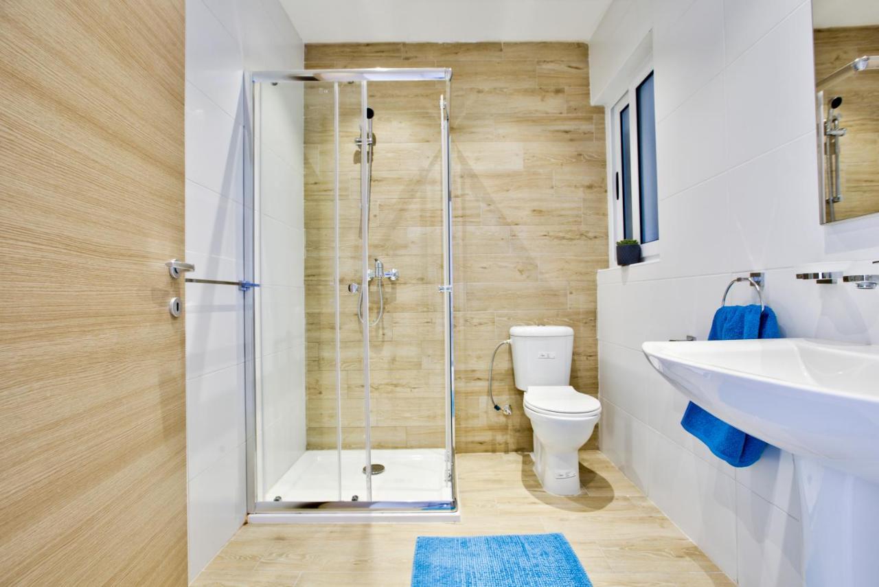 Sliema Duplex Penthouse With Sea Views & Private Terrace By Shortletsmalta Apartman Kültér fotó