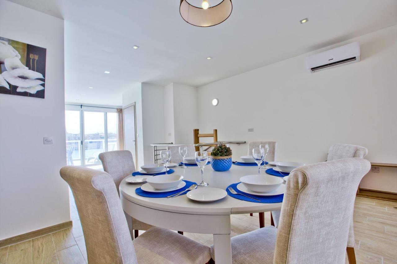 Sliema Duplex Penthouse With Sea Views & Private Terrace By Shortletsmalta Apartman Kültér fotó